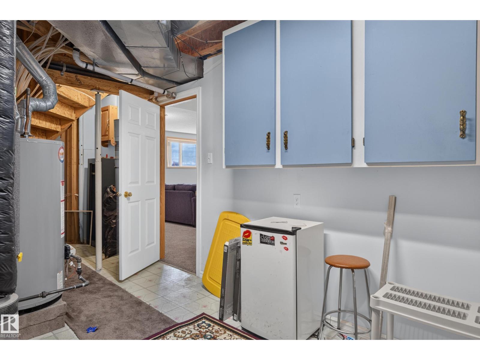 4615 151 AV NW