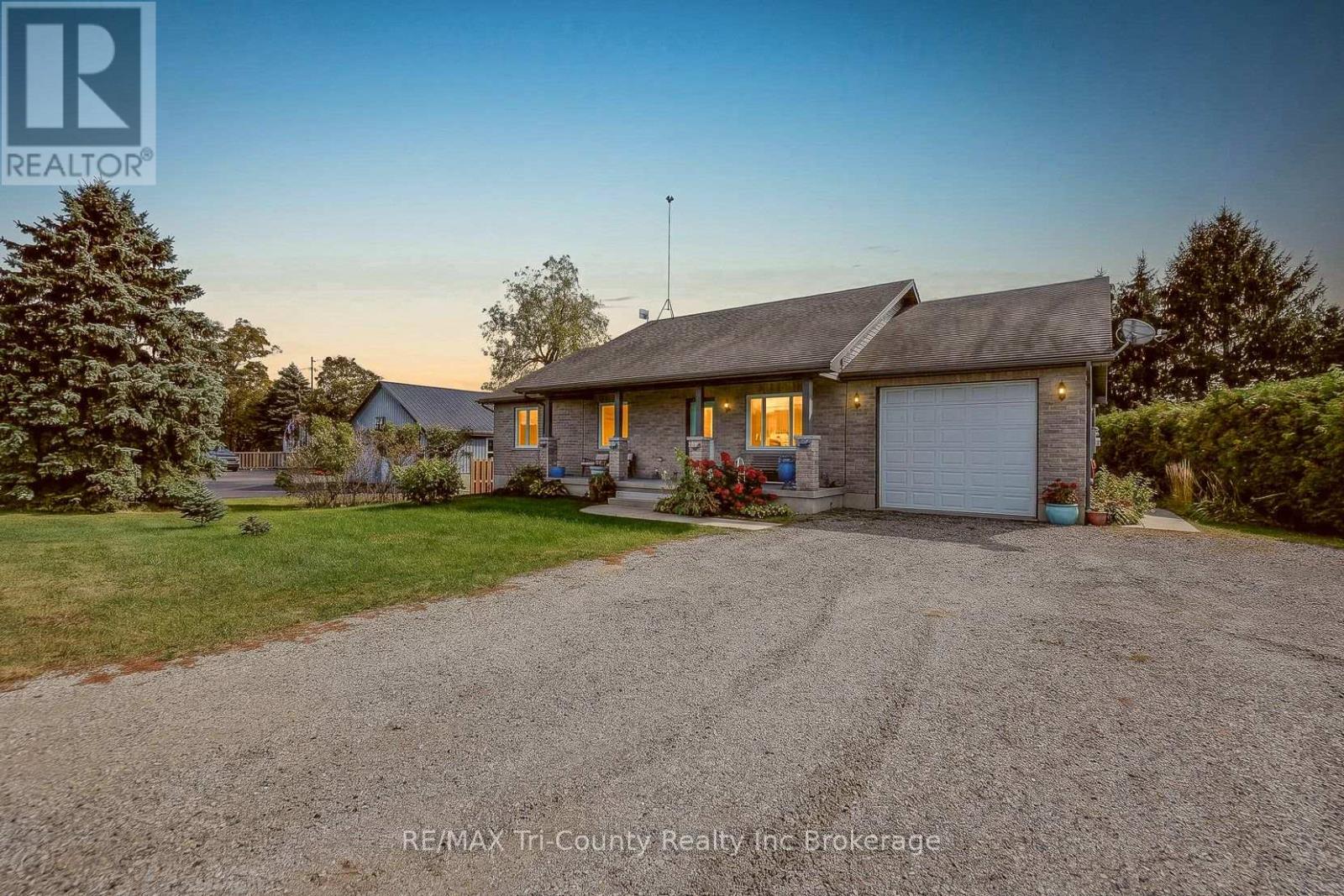 342 Glen Meyer Road, Norfolk, Ontario  N0E 1G0 - Photo 2 - X14086418