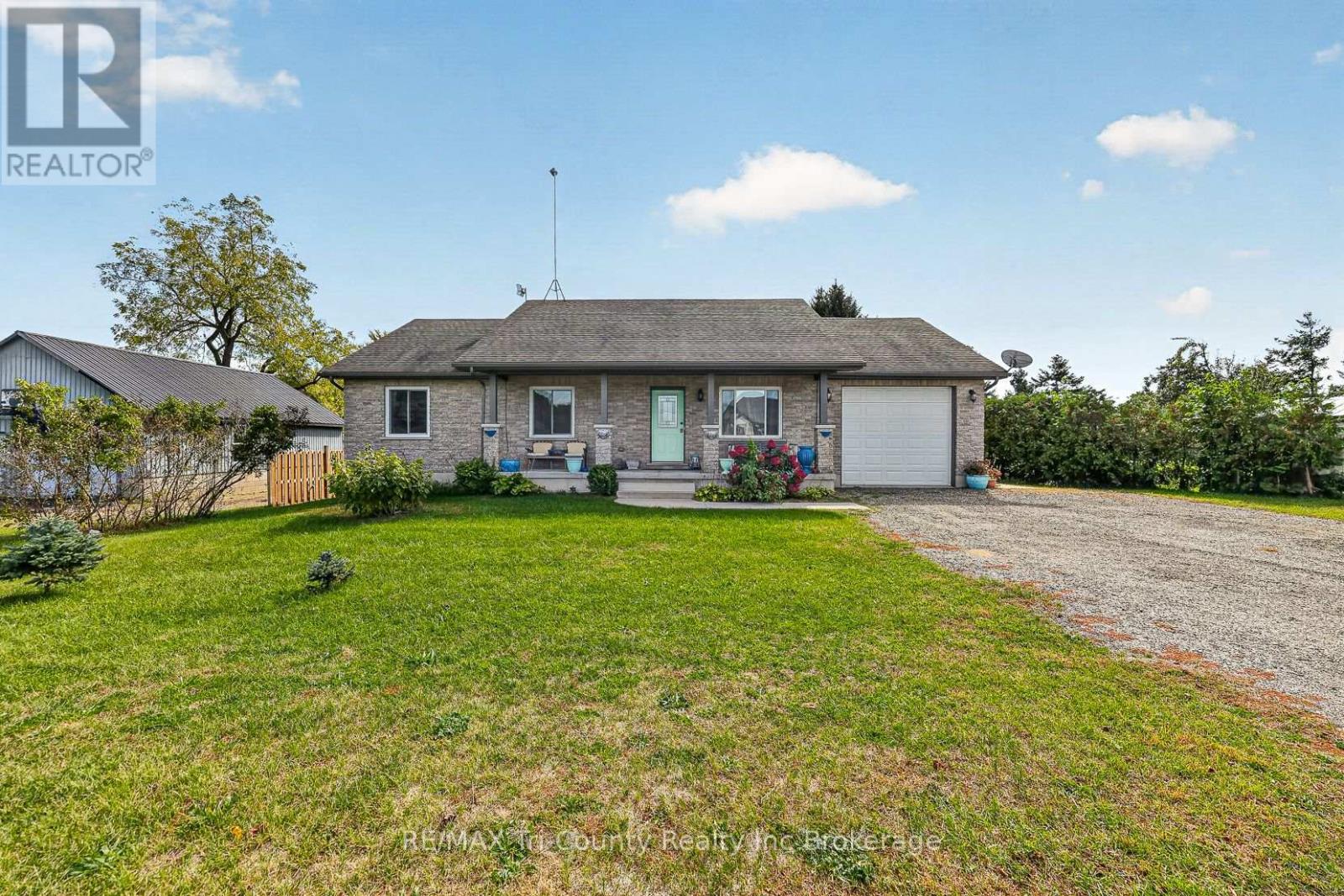 342 Glen Meyer Road, Norfolk, Ontario  N0E 1G0 - Photo 3 - X14086418