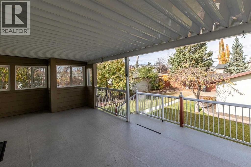 808 Stonehaven Road SW, Calgary, Alberta  T2W 0P6 - Photo 45 - A2353771