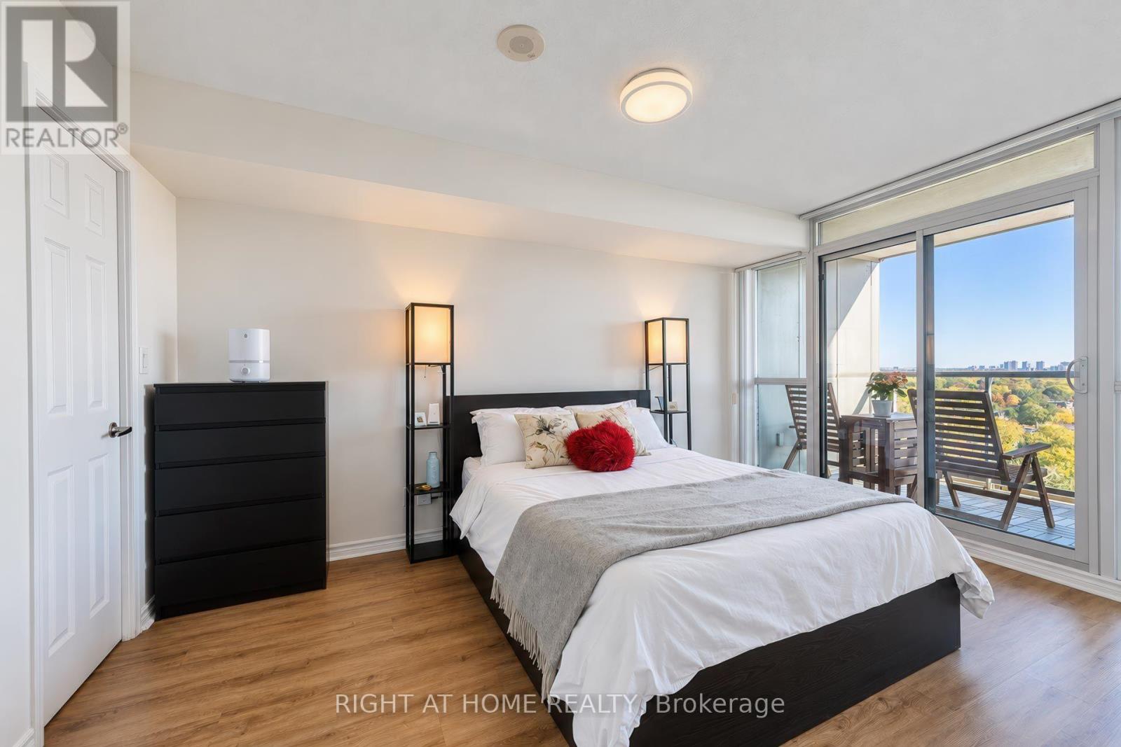 2022 - 35 Hollywood Avenue, Toronto, Ontario  M2N 0A9 - Photo 23 - C14102474