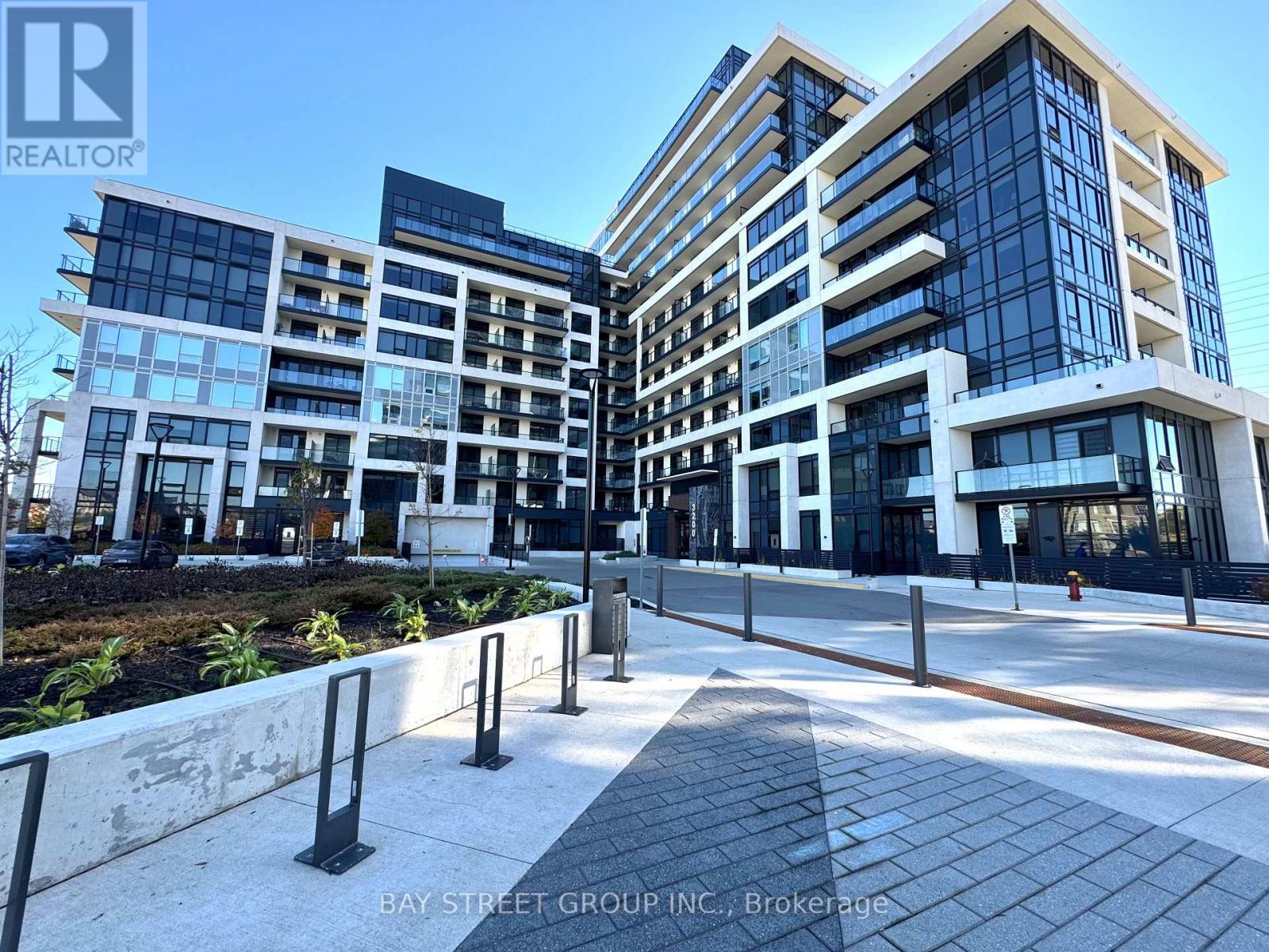 315 - 3200 WILLIAM COLTSON AVENUE, Oakville, Ontario