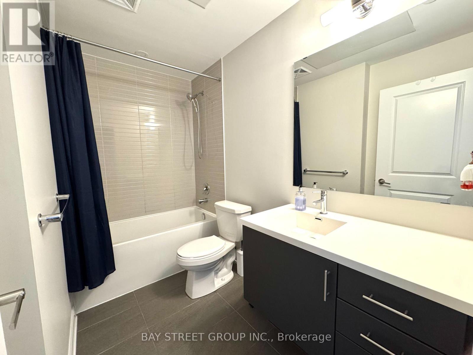 315 - 3200 William Coltson Avenue, Oakville, Ontario  L6H 7W6 - Photo 7 - W14084136