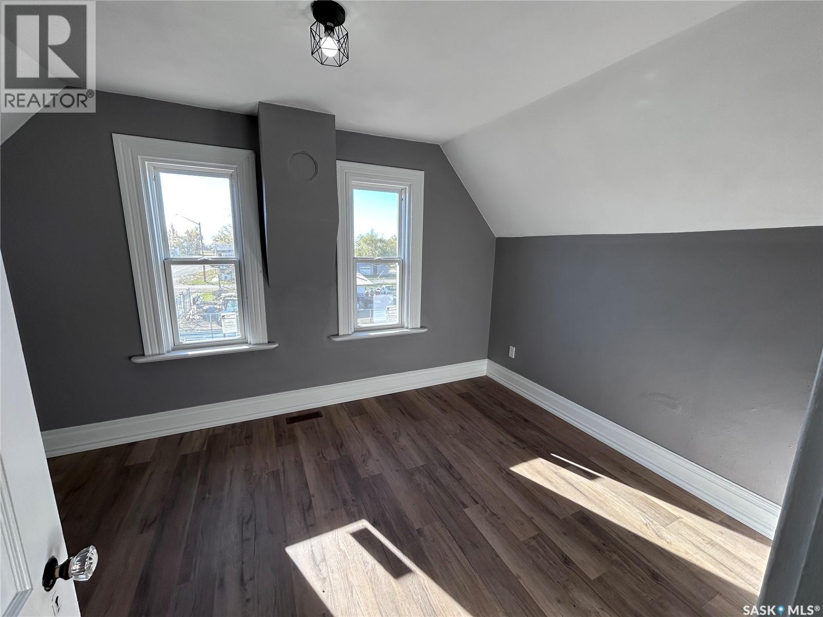 315 3rd Street, Frobisher, Saskatchewan  S0C 0Y0 - Photo 33 - SK051670