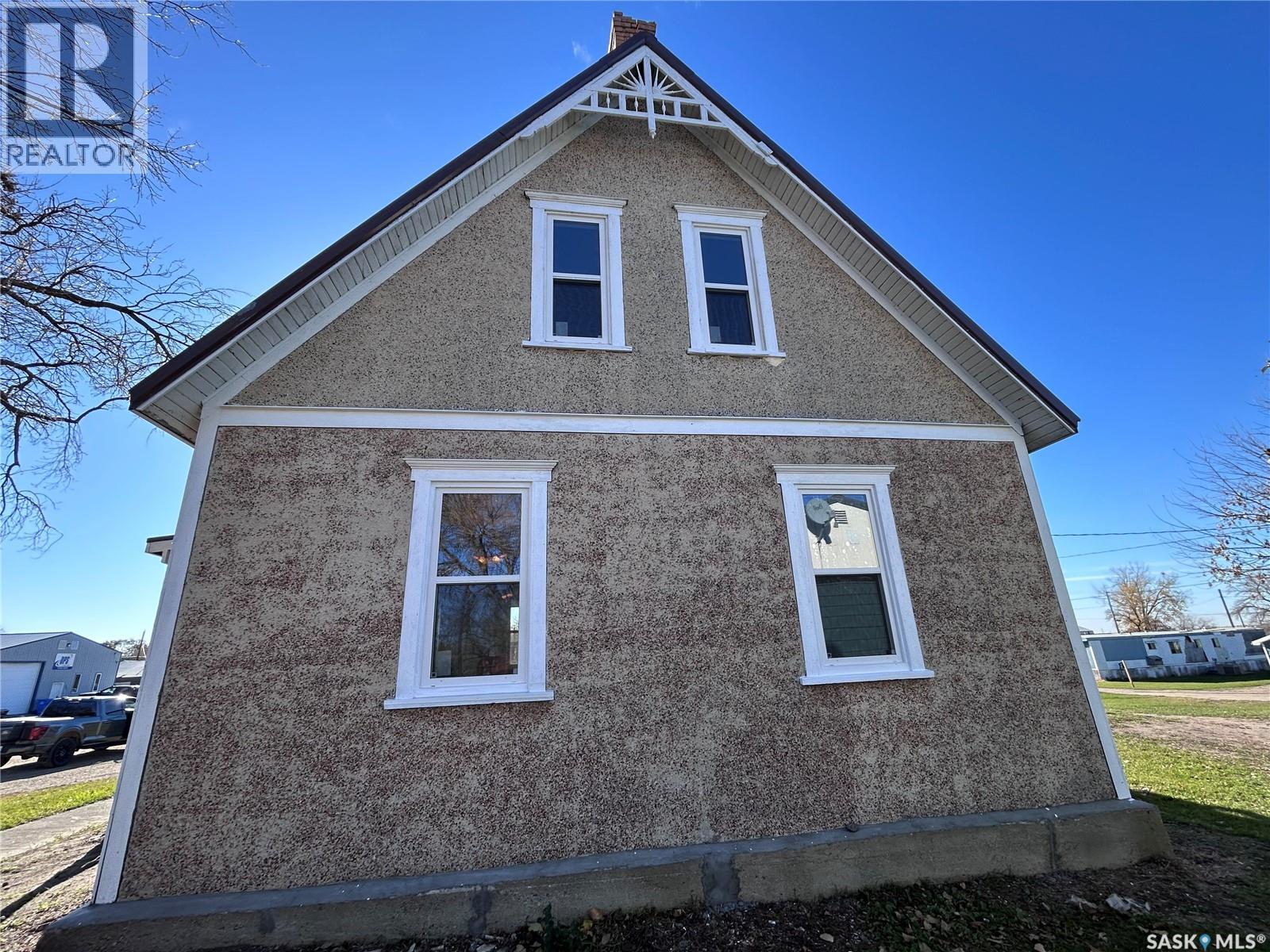 315 3rd Street, Frobisher, Saskatchewan  S0C 0Y0 - Photo 43 - SK051670
