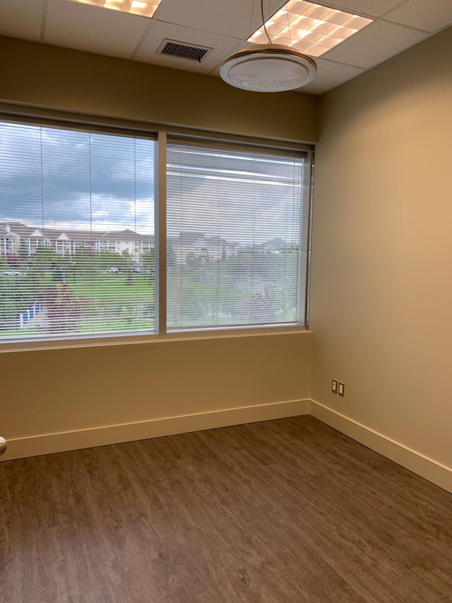 204, 204, 2603 HEWES Way NW