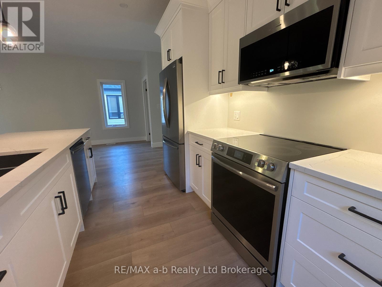 41 Cash Crescent, Ingersoll, Ontario  N5C 0E2 - Photo 10 - X14104750