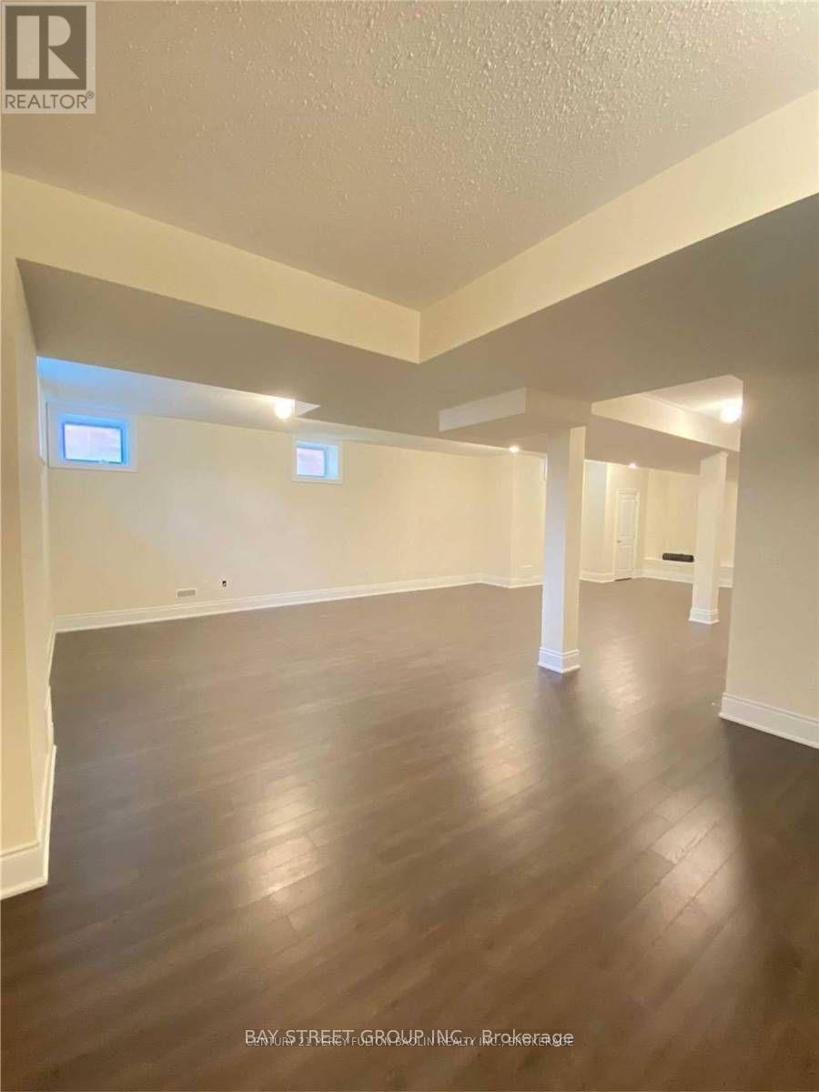 28 Macdonald Court, Richmond Hill, Ontario  L4E 1E9 - Photo 29 - N14102960