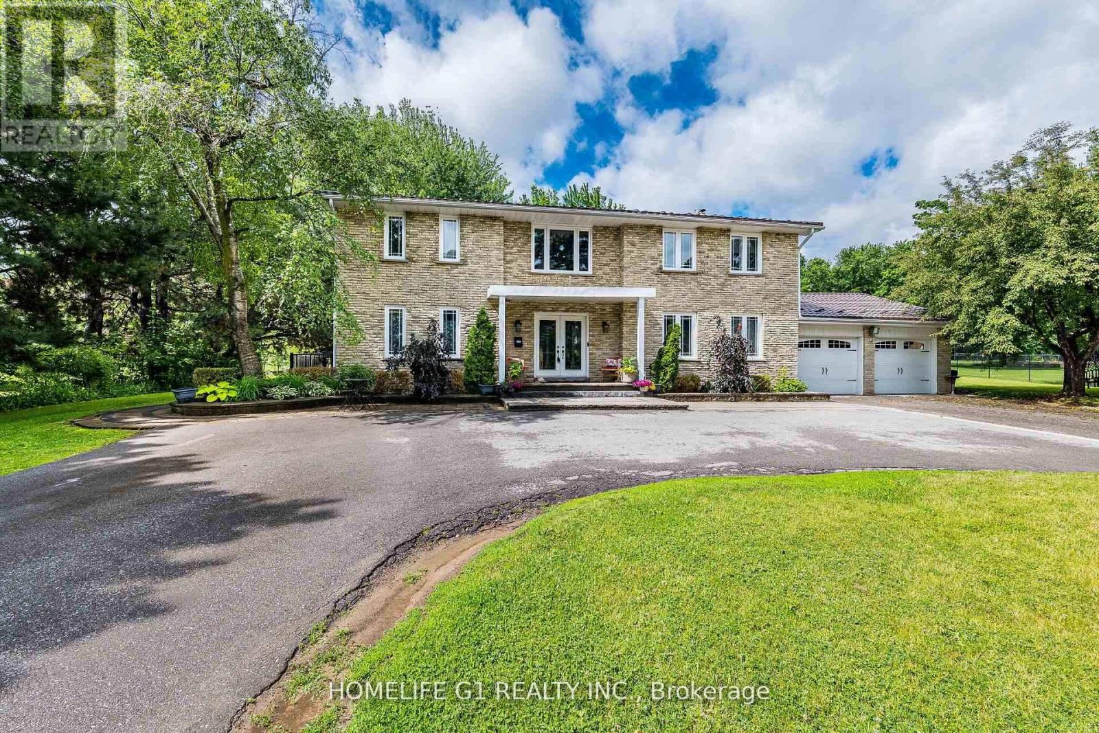 17 CRESCENT HILL DRIVE S, Brampton, Ontario