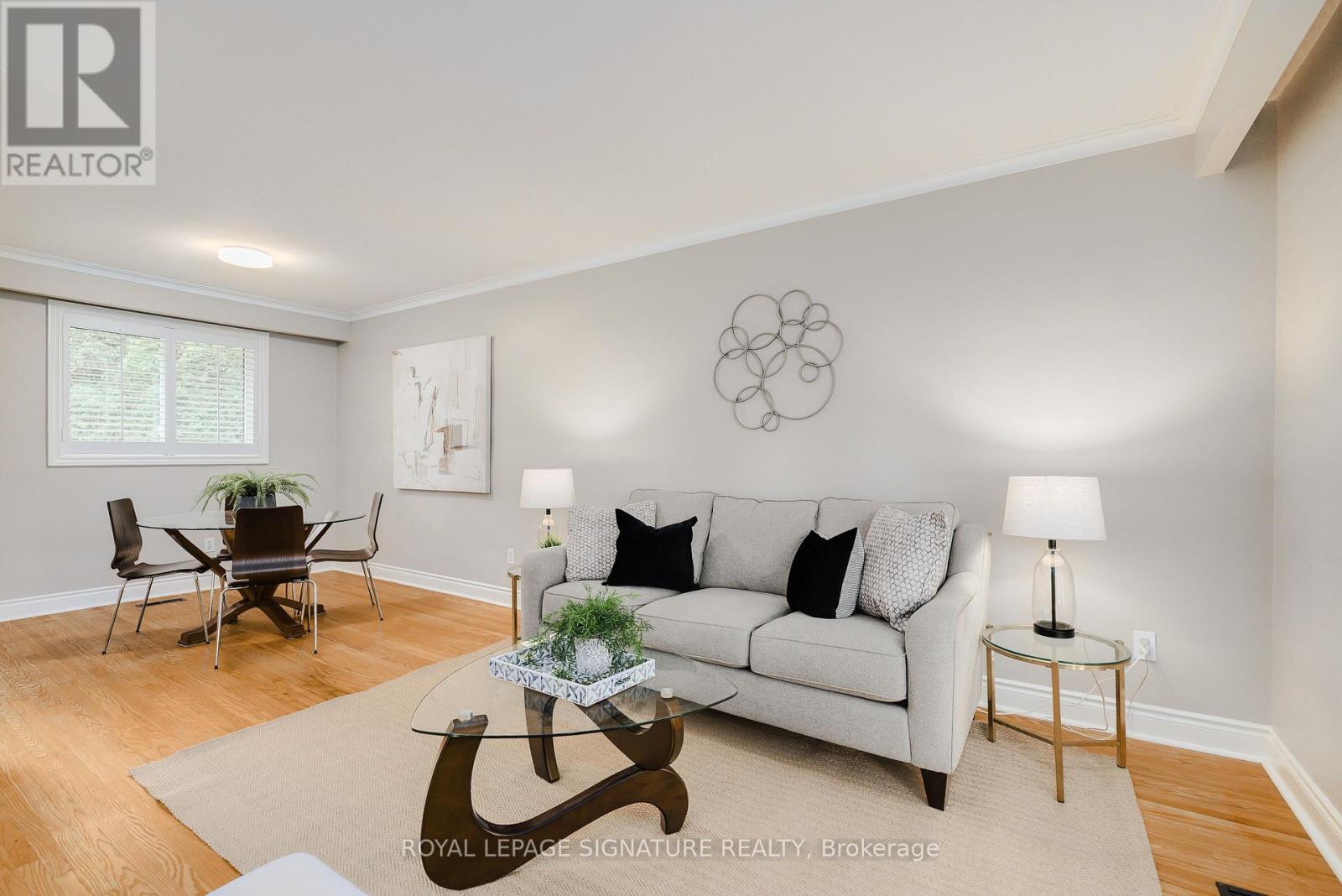 11 Bellbury Crescent, Toronto (Don Valley Village), Ontario  M2J 2J6 - Photo 4 - C14104774