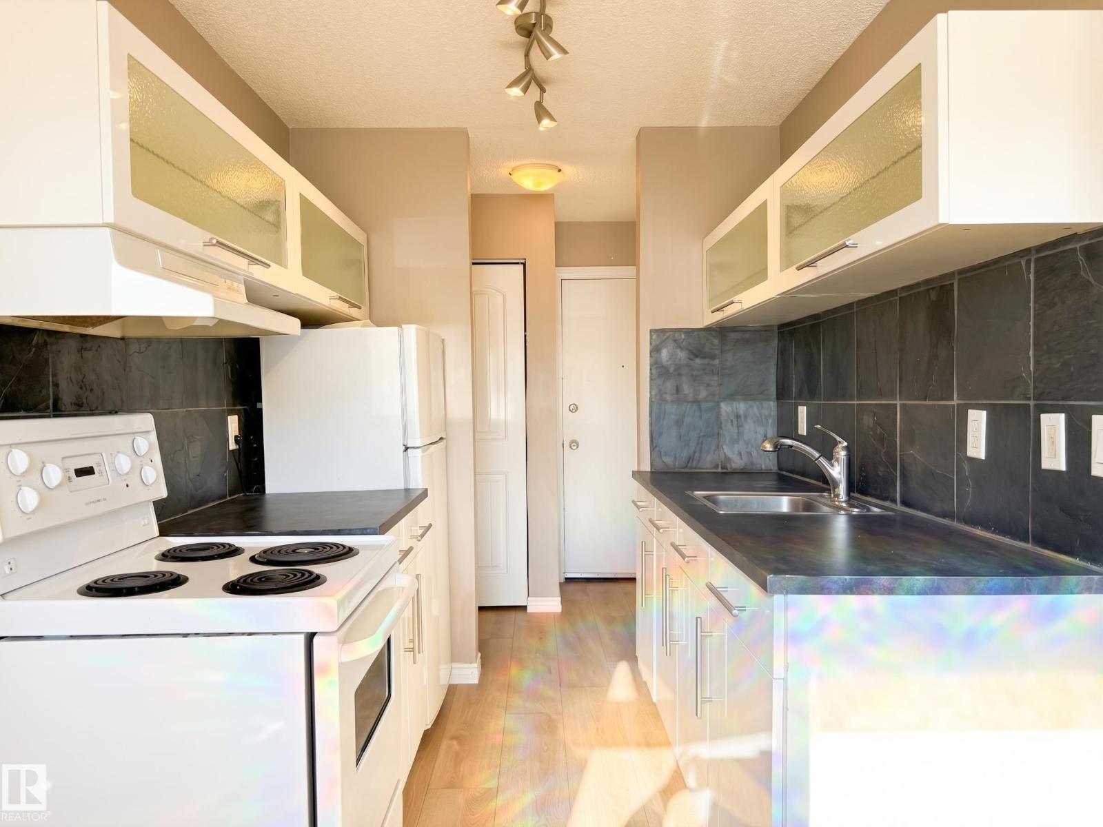 #102 10149 83 Av NW, Edmonton, Alberta  T6E 2C5 - Photo 9 - E4509065