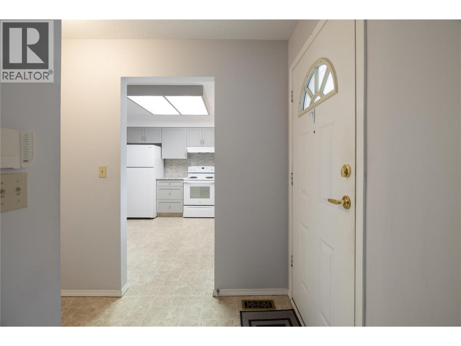 3900 27 Avenue Unit# 2