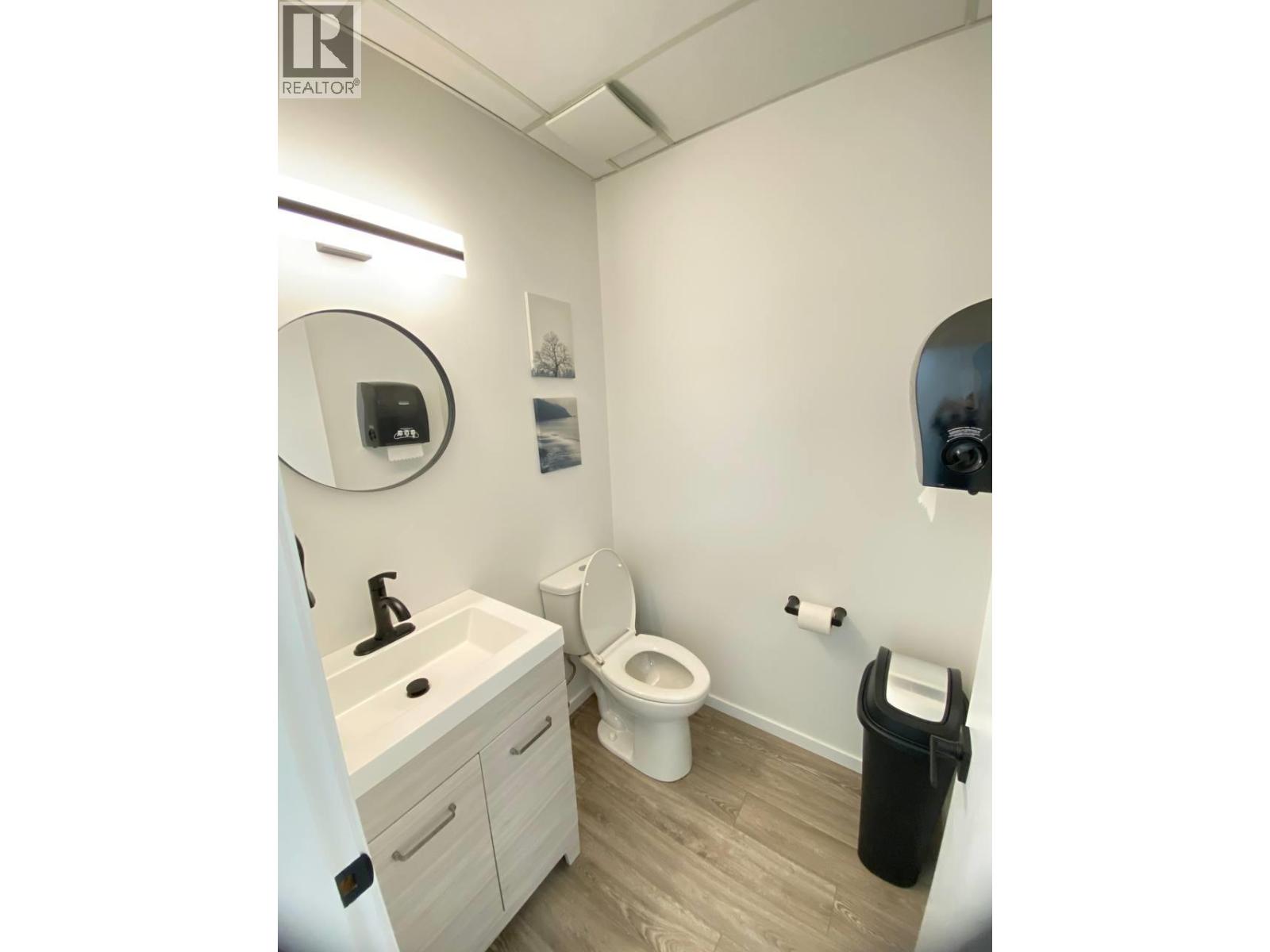 1101 Kalamalka Lake Road Unit# 106