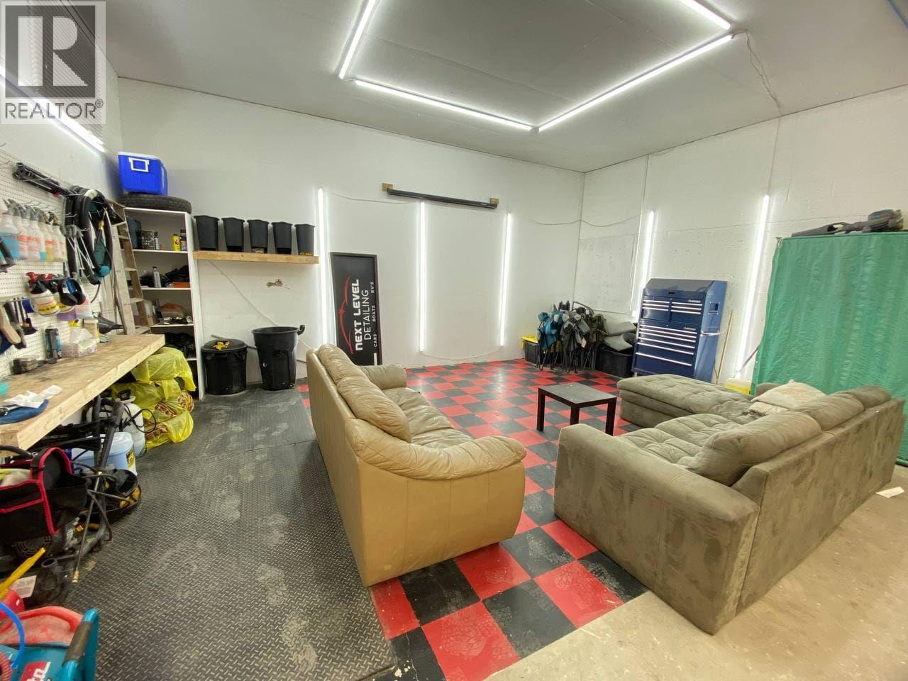 1101 Kalamalka Lake Road Unit# 106