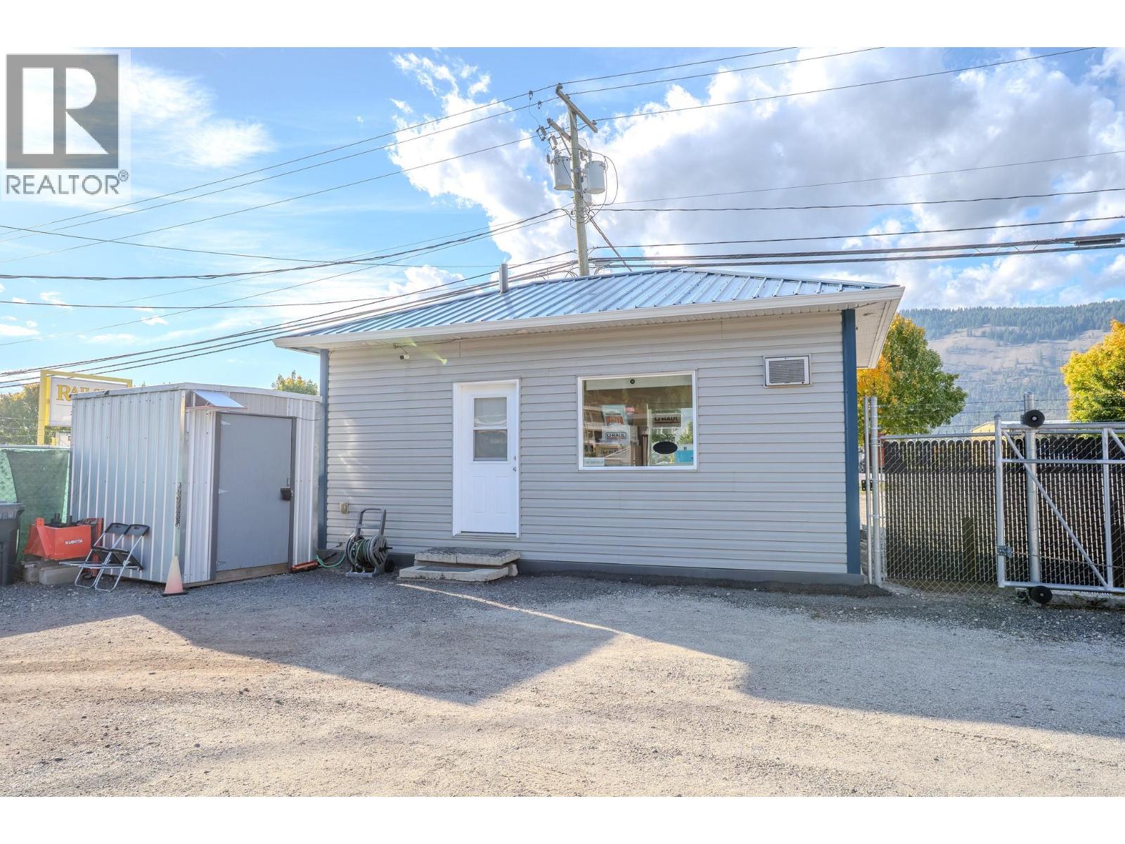 343 Shuswap Avenue