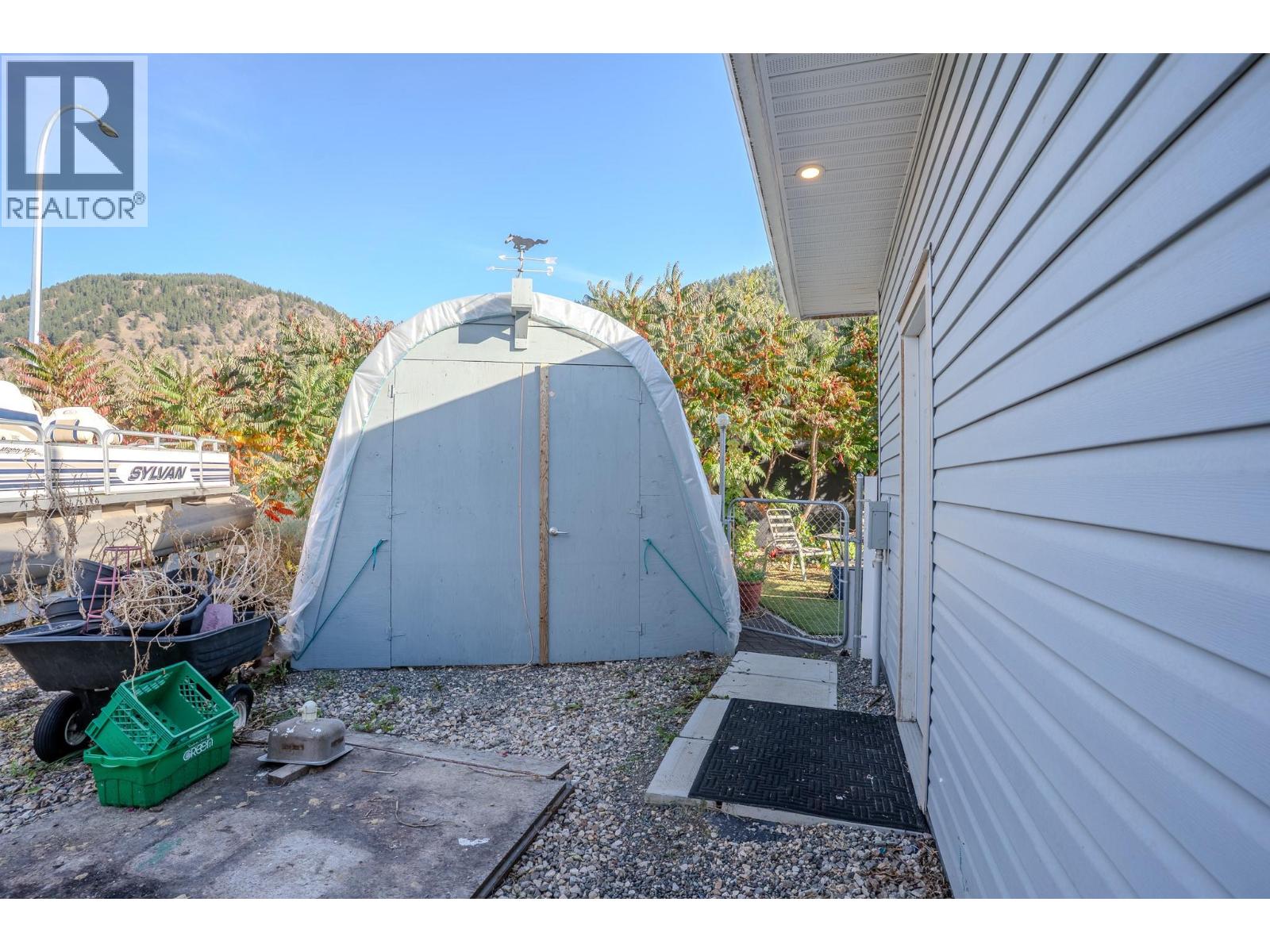343 Shuswap Avenue