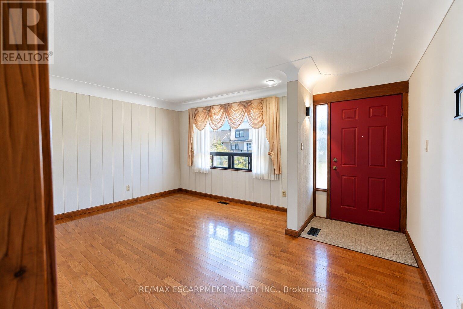 28 Shadyside Avenue, Hamilton, Ontario  L8V 3E3 - Photo 7 - X14104760