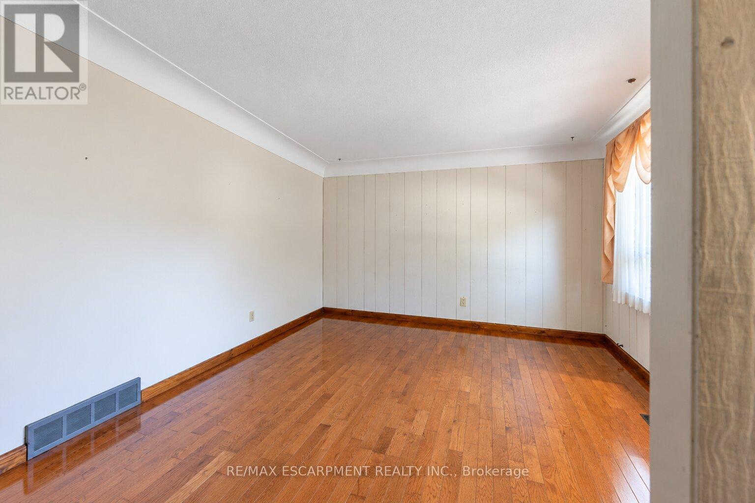 28 Shadyside Avenue, Hamilton, Ontario  L8V 3E3 - Photo 9 - X14104760