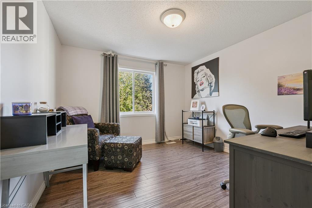 7 Kroeger Crescent, Cambridge, Ontario  N3C 4J7 - Photo 15 - 40872704