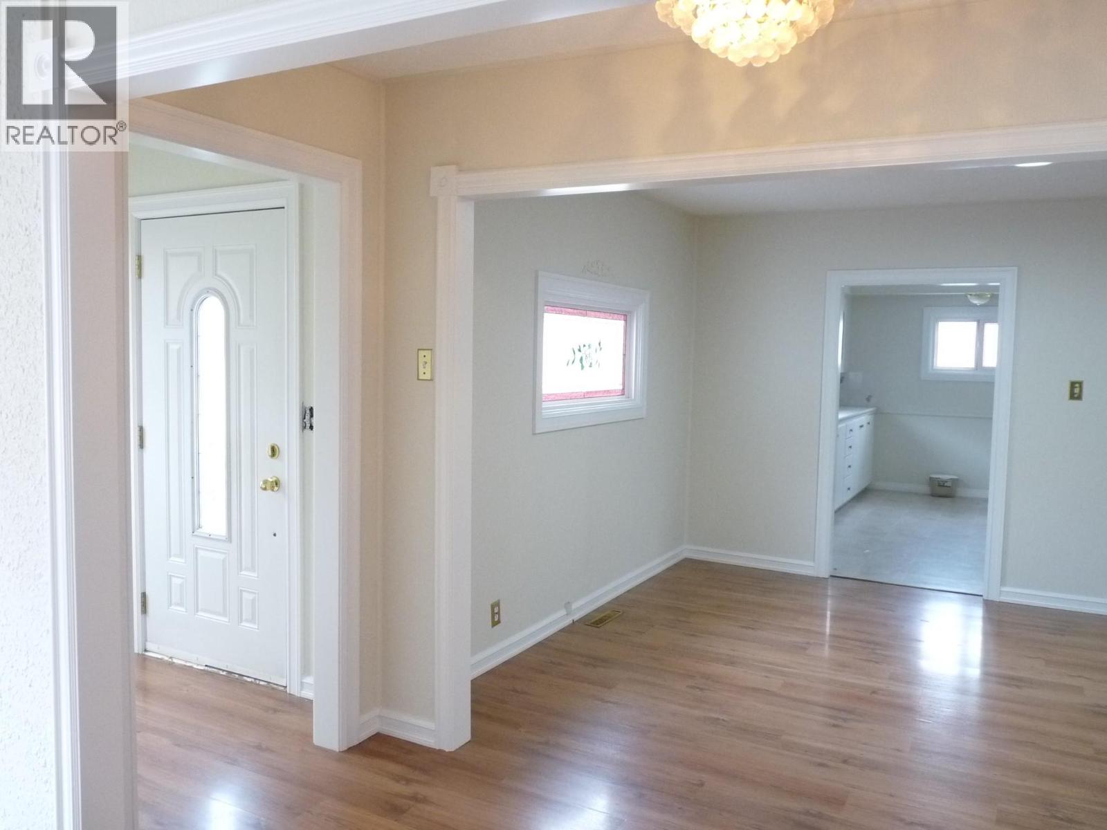 1160 Meadow Lane 1185 Demonte Street, Kamloops, British Columbia  V2B 5N6 - Photo 6 - 10403357