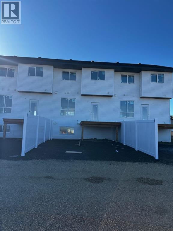 67 Inglis Crescent