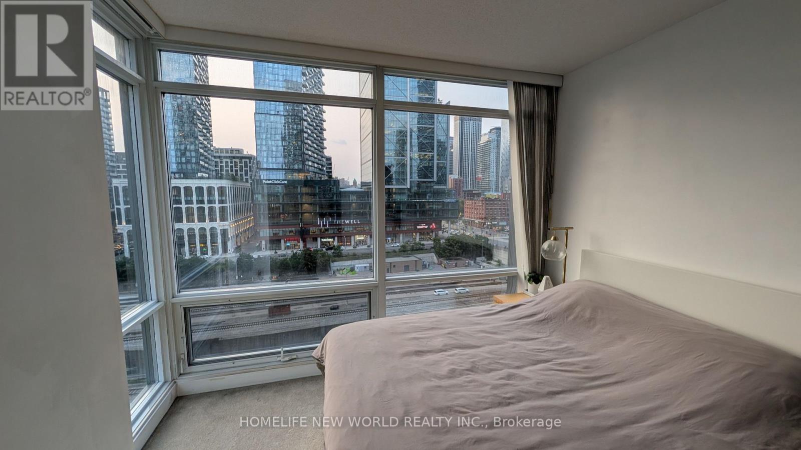 1012 - 25 Telegram Mews, Toronto, Ontario  M5V 3Z1 - Photo 6 - C14101028