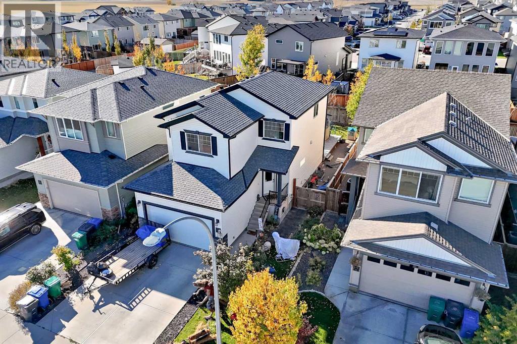 477 Moonlight Way W