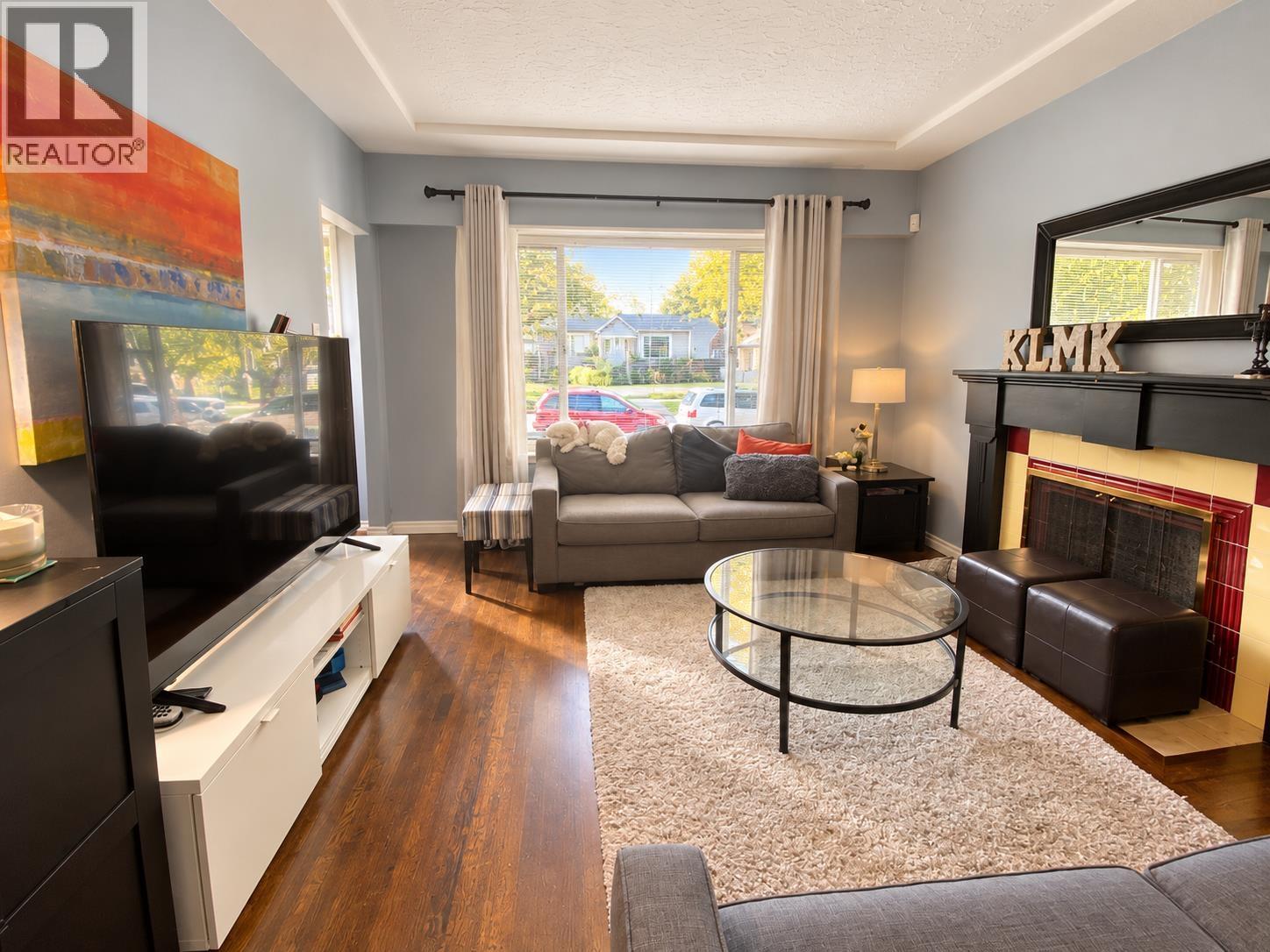 4676 Commercial Street, Vancouver, British Columbia  V5N 4G6 - Photo 2 - R3177191