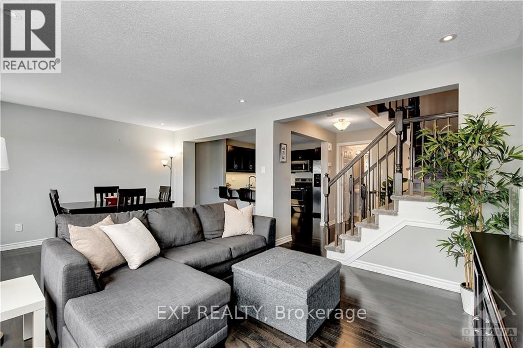 181 Par-La-Ville Circle, Ottawa, Ontario K2S 0T6 - Photo 5 - X14104784