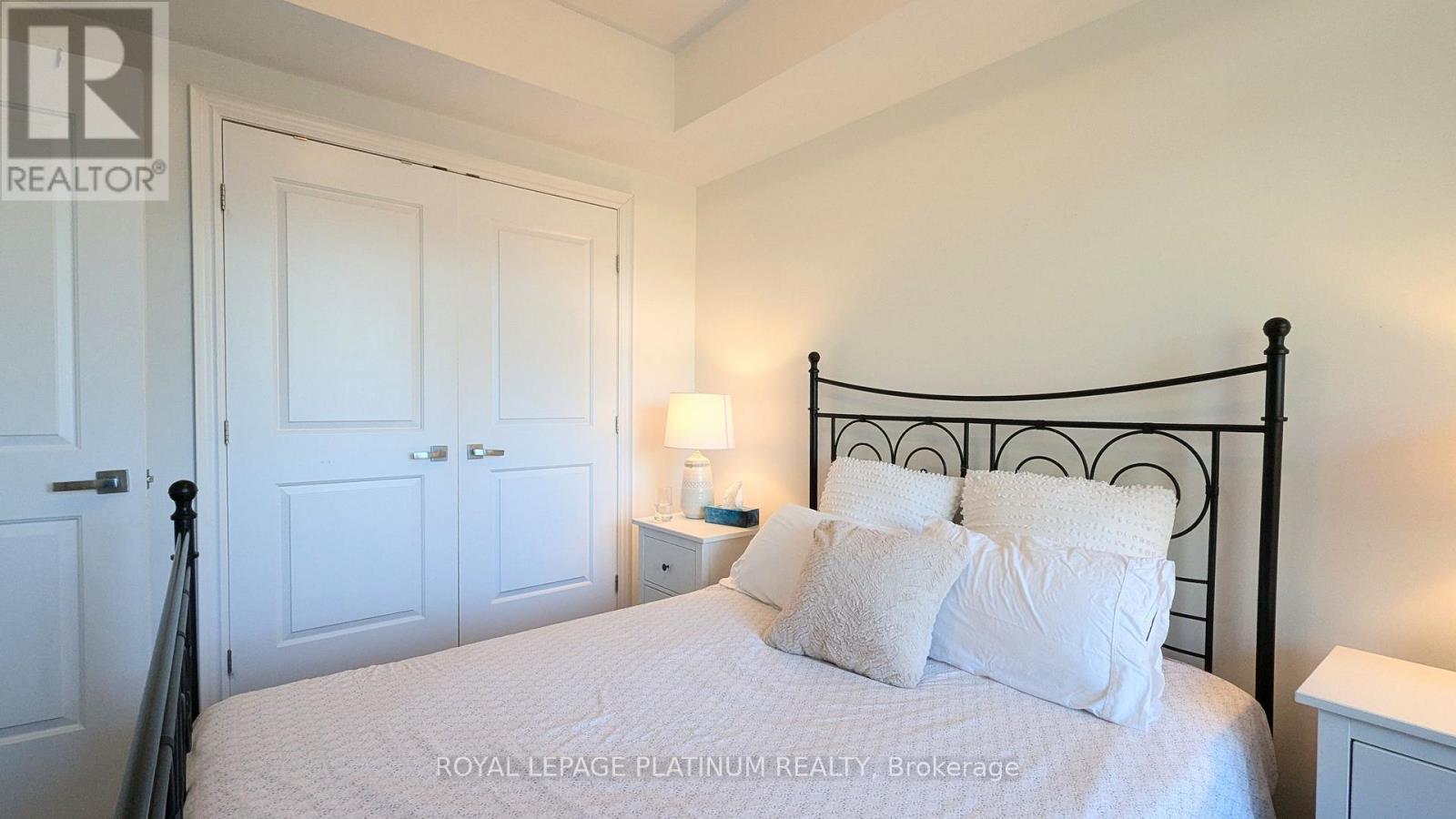 520 - 3500 Lakeshore Road W, Oakville, Ontario L6L 0B4 - Photo 10 - W14095678