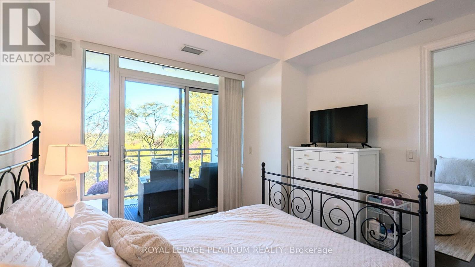 520 - 3500 Lakeshore Road W, Oakville, Ontario L6L 0B4 - Photo 9 - W14095678