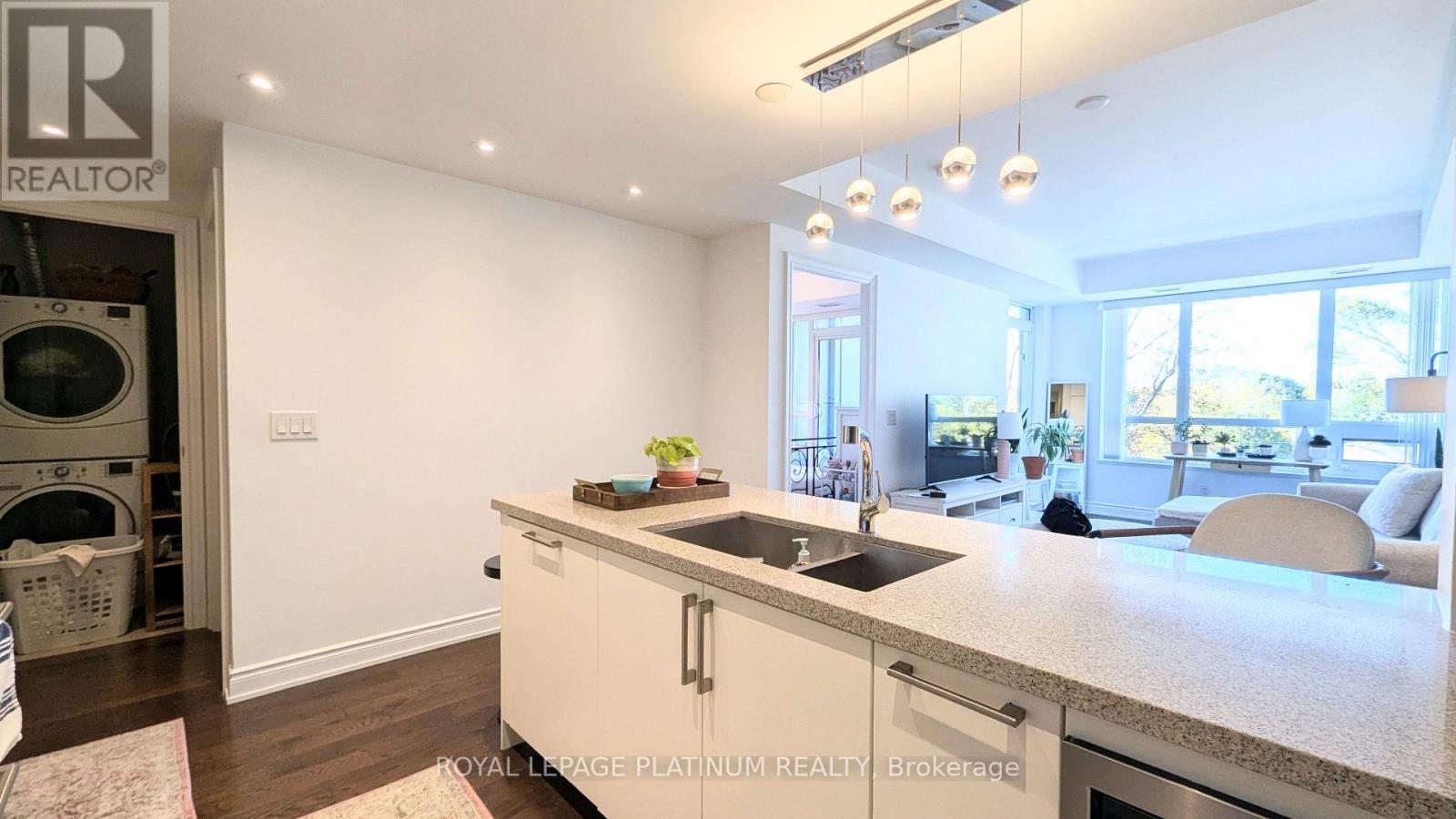 520 - 3500 Lakeshore Road W, Oakville, Ontario L6L 0B4 - Photo 16 - W14095678