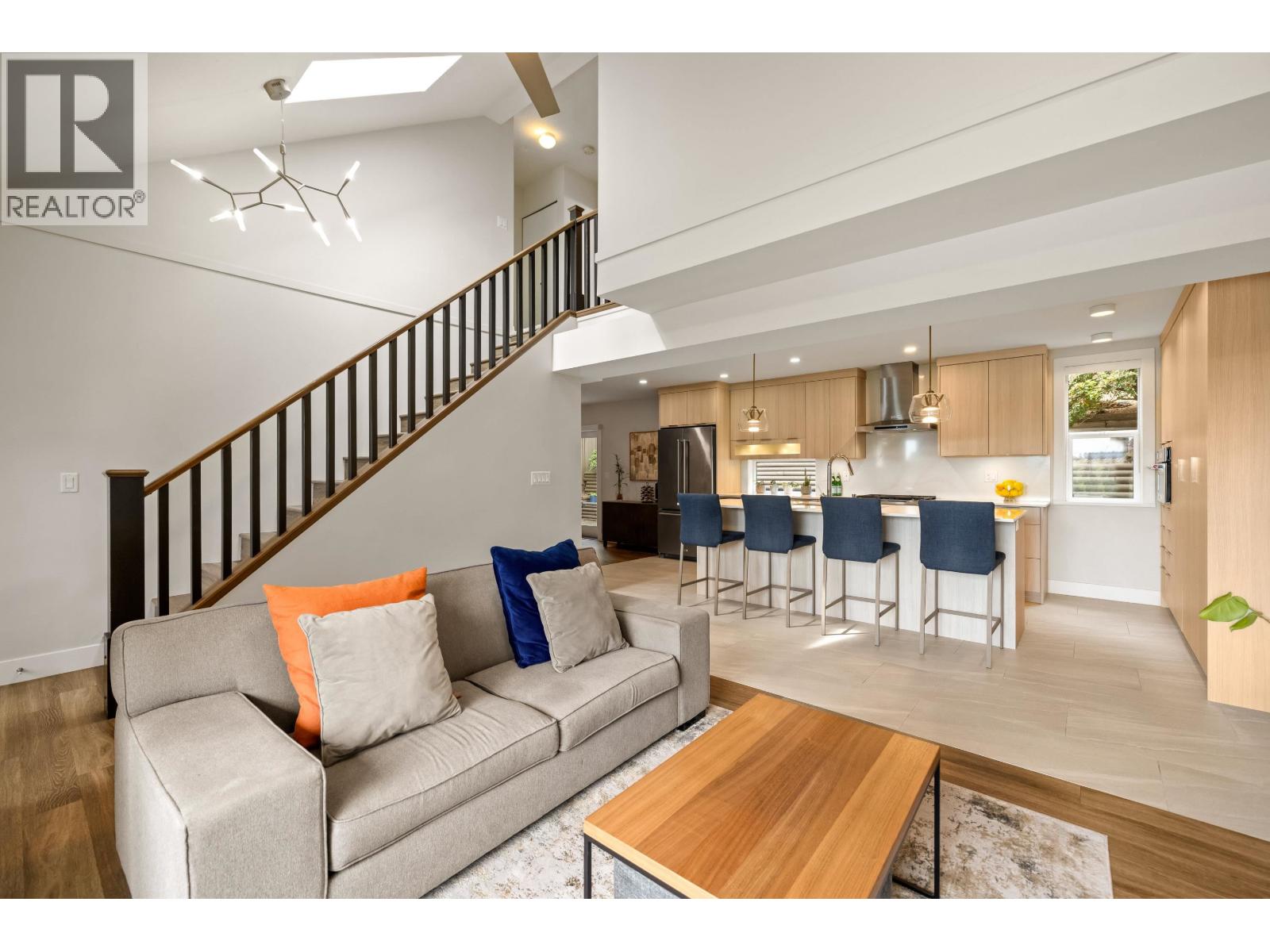1314 Daimler Street, Coquitlam, British Columbia  V3B 6P4 - Photo 5 - R3177497