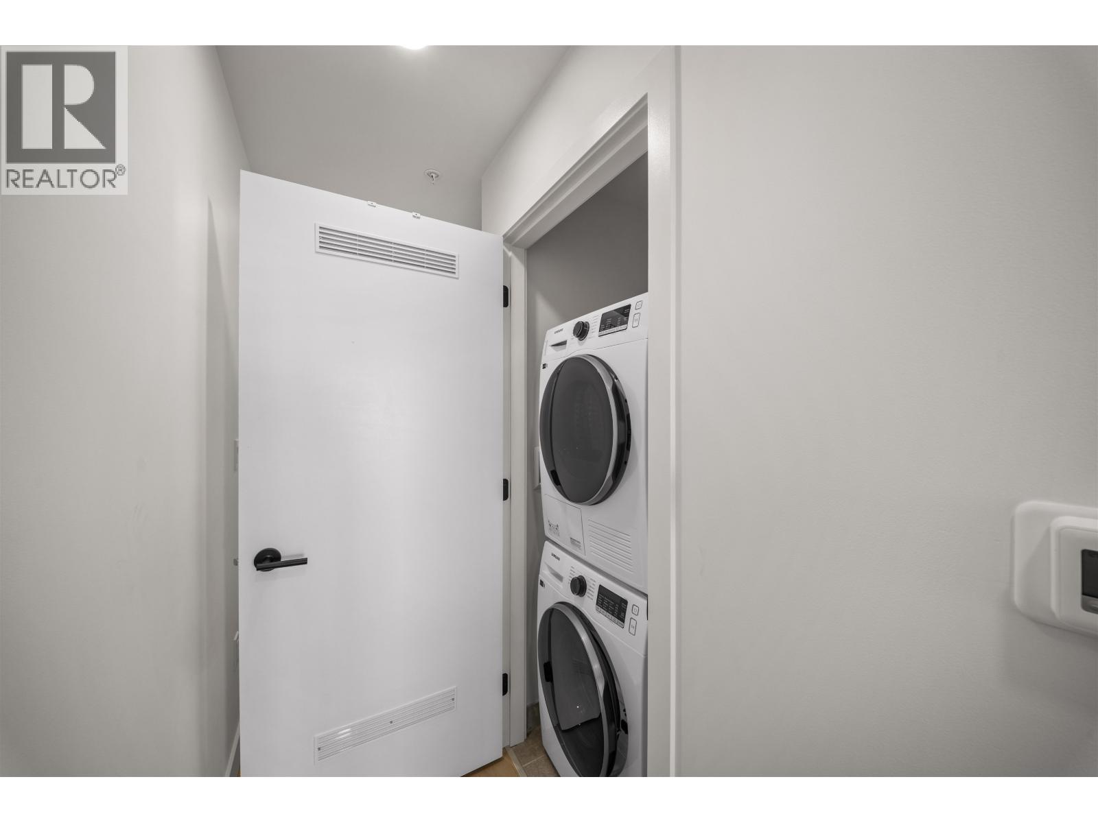 503 422 E 3rd Street, North Vancouver, British Columbia  V7L 1G2 - Photo 11 - R3177606