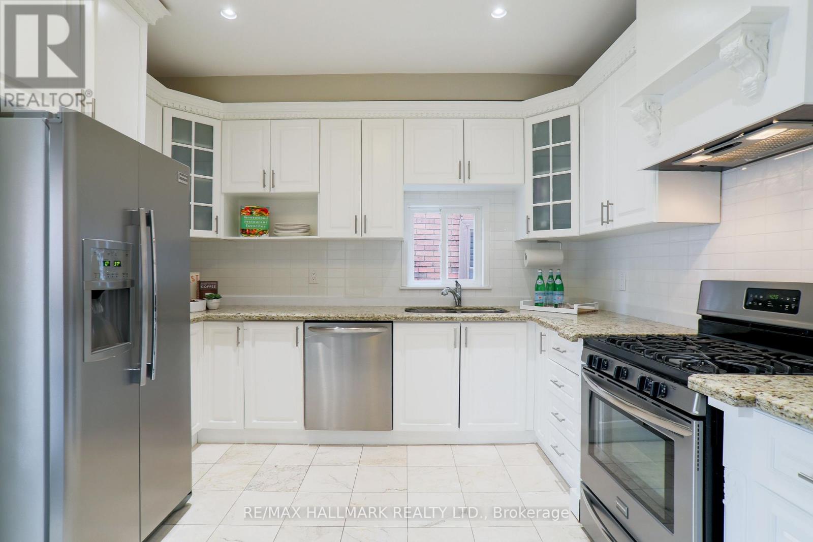 451 Jones Avenue, Toronto (Blake-Jones), Ontario  M4J 3G7 - Photo 18 - E14104816