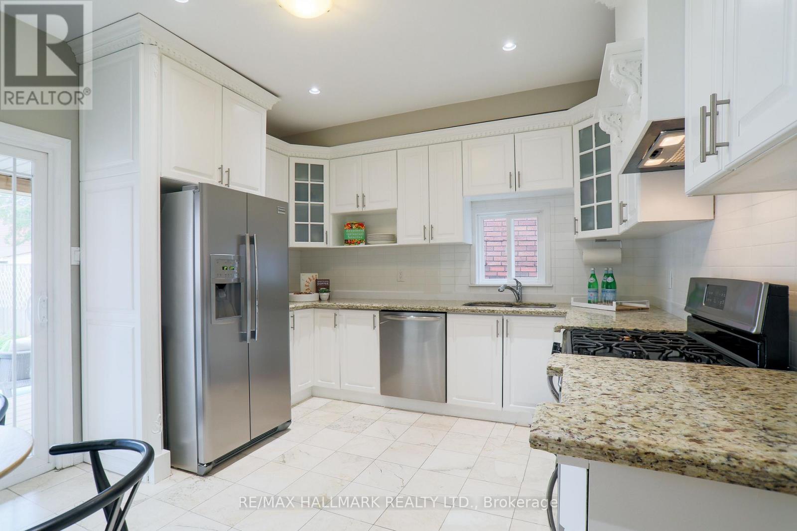 451 Jones Avenue, Toronto (Blake-Jones), Ontario  M4J 3G7 - Photo 24 - E14104816