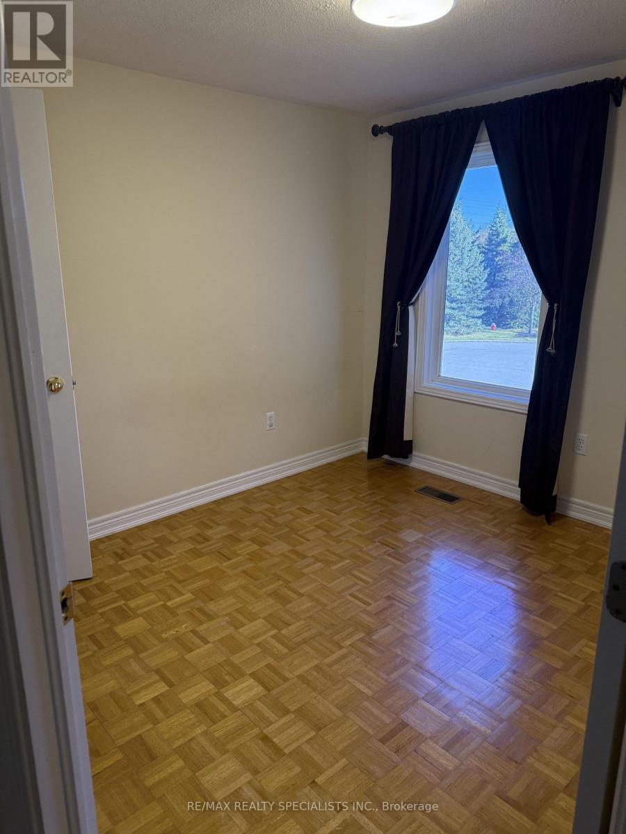 Main & 2nd - 2535 Raglan Court, Mississauga (Central Erin Mills), Ontario  L5M 5L5 - Photo 12 - W14104798