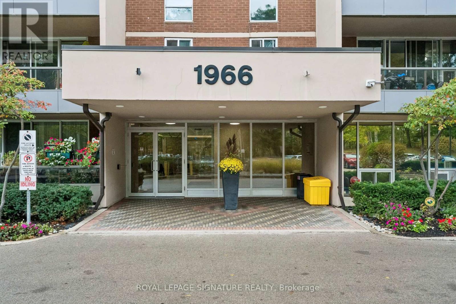 809 - 1966 MAIN STREET W, Hamilton, Ontario