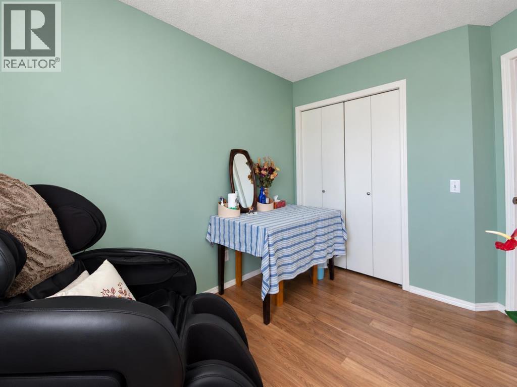 29 Elgin Mews SE, Calgary, Alberta  T2Z 4J9 - Photo 23 - A2351535