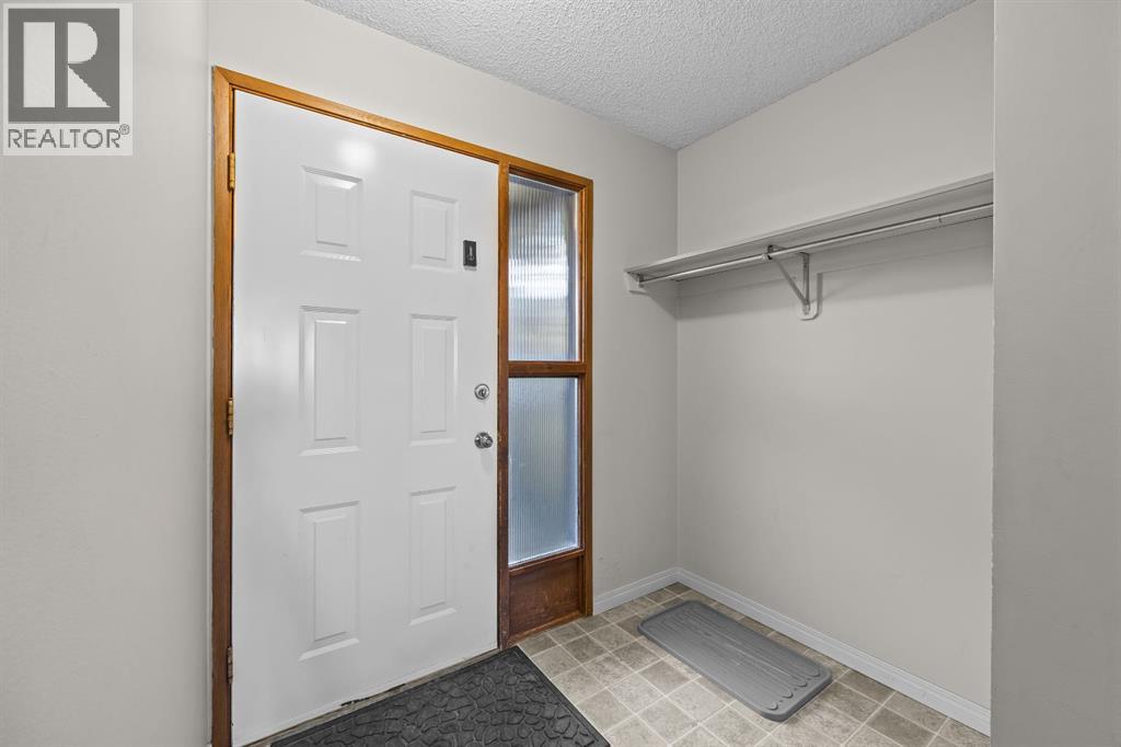 130 Macewan Park Way Nw, Calgary, Alberta  T3K 3E7 - Photo 2 - A2351619