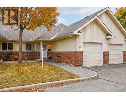 18 DAPHNE CRESCENT, Ottawa, Ontario