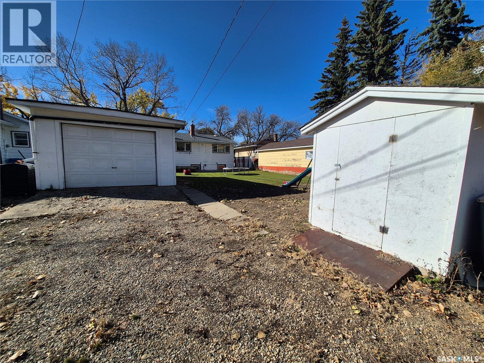505 Bertrand Avenue, Radville, Saskatchewan  S0C 2G0 - Photo 37 - SK051703