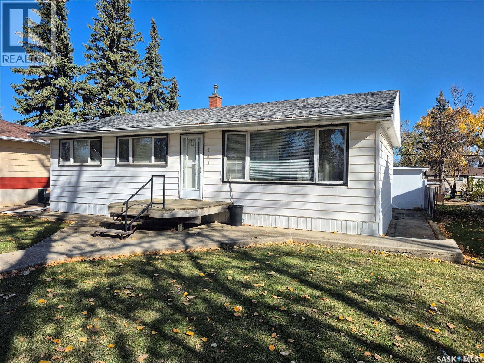 505 Bertrand Avenue, Radville, Saskatchewan  S0C 2G0 - Photo 42 - SK051703
