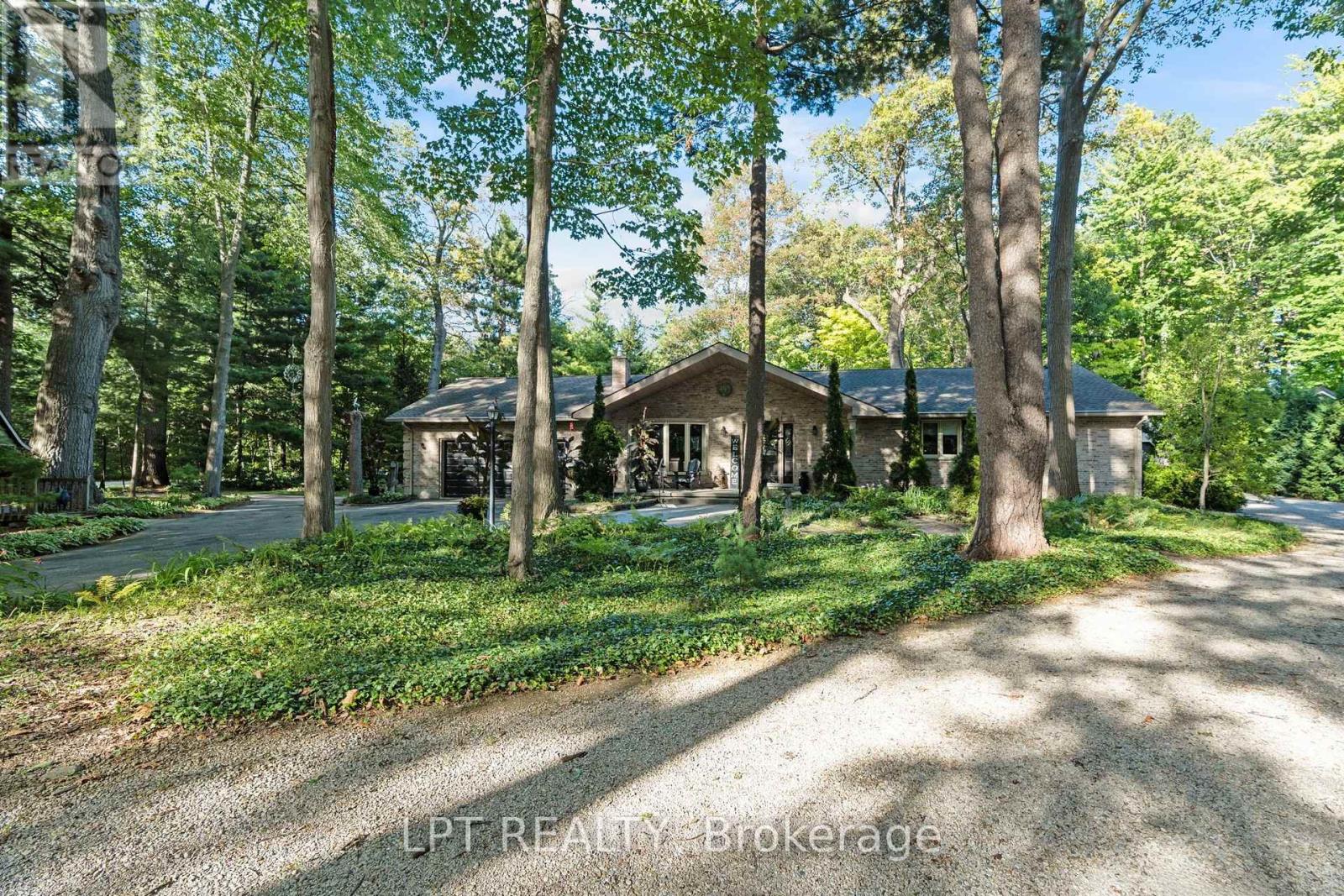 10012 Graham Street, Lambton Shores, Ontario  N0M 1T0 - Photo 3 - X14104826