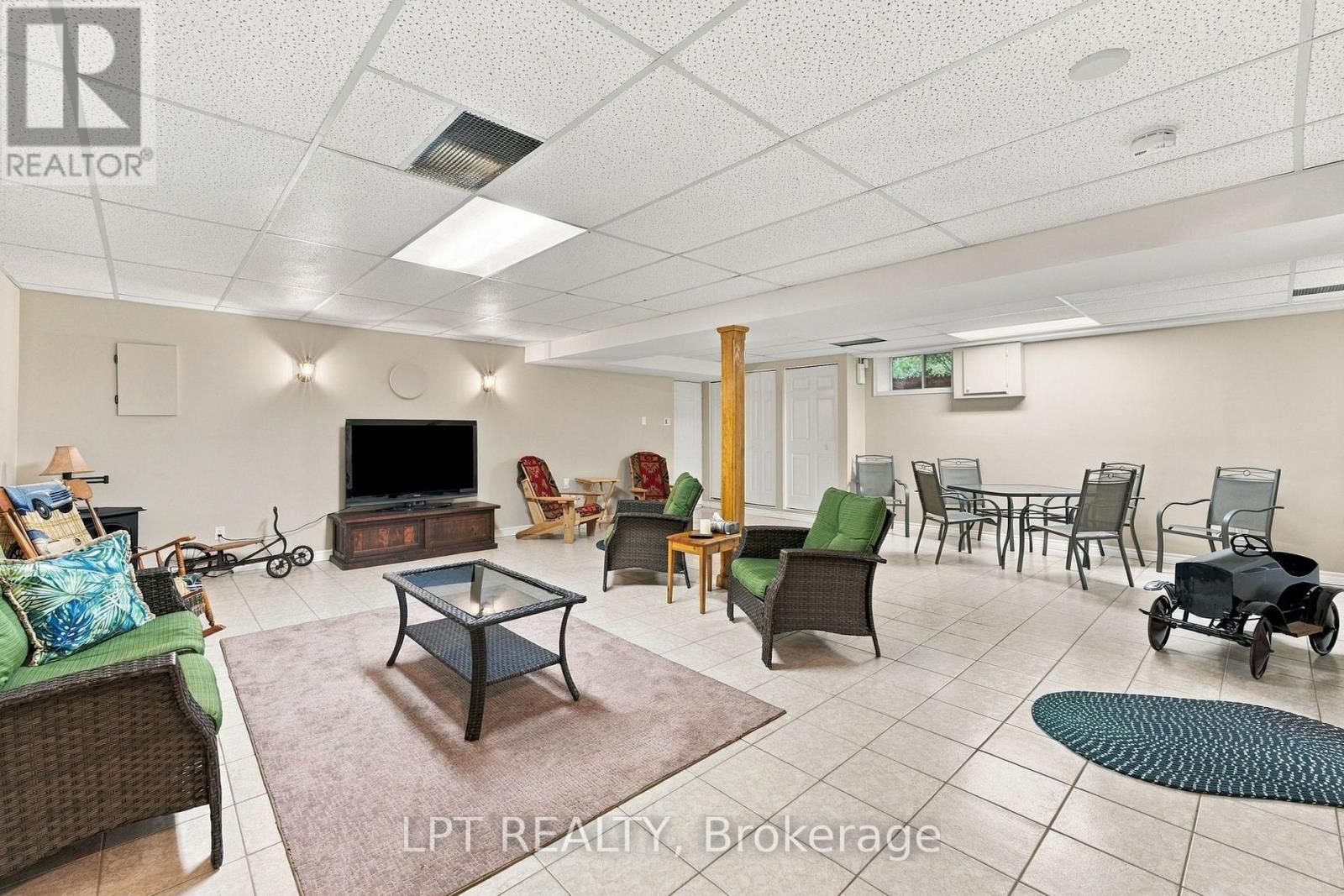 10012 Graham Street, Lambton Shores, Ontario  N0M 1T0 - Photo 30 - X14104826