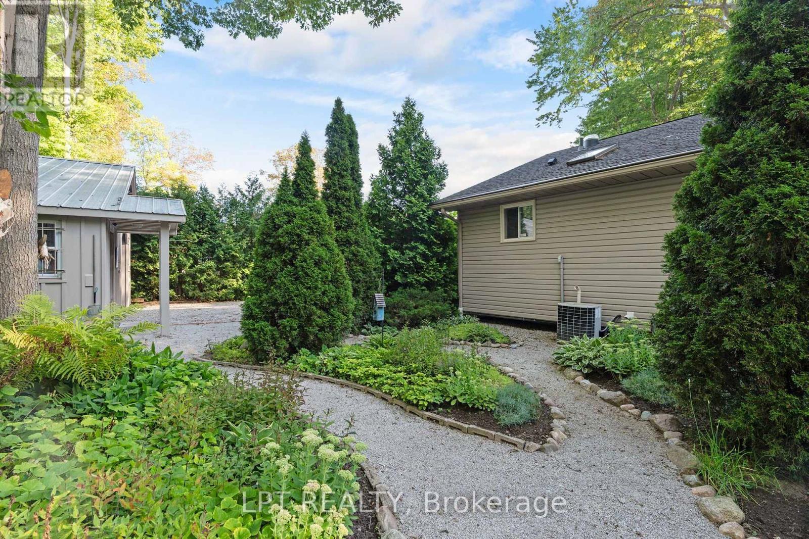 10012 Graham Street, Lambton Shores, Ontario  N0M 1T0 - Photo 44 - X14104826