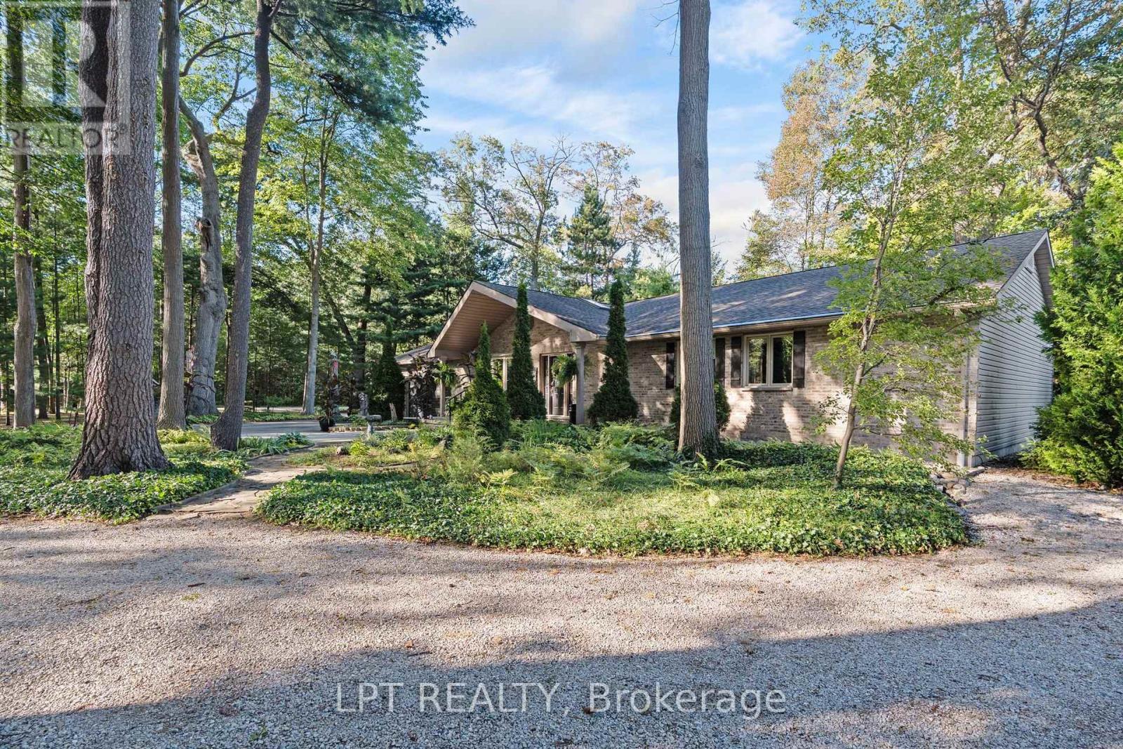 10012 Graham Street, Lambton Shores, Ontario  N0M 1T0 - Photo 47 - X14104826