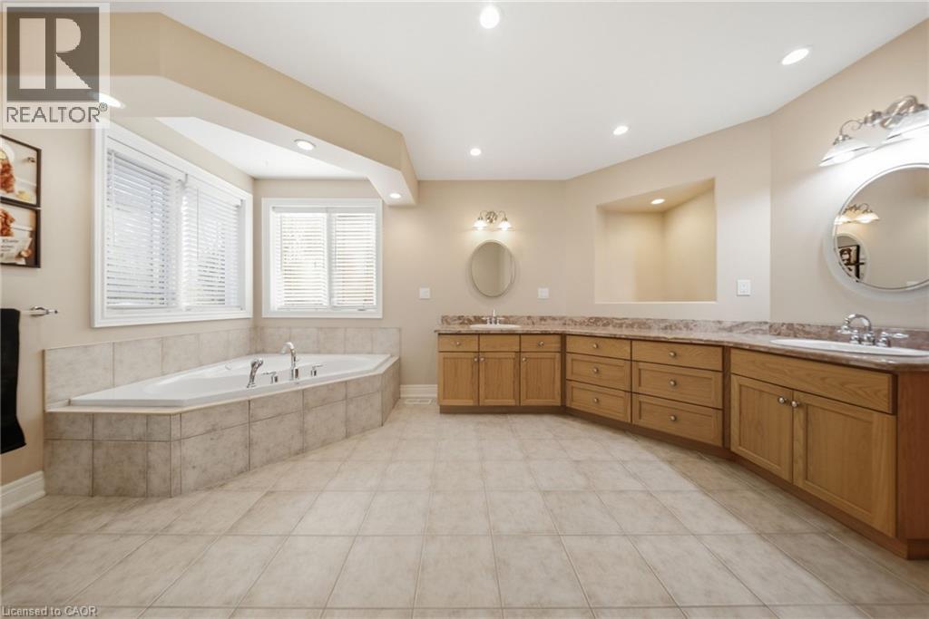 95 Tollgate Drive, Hamilton, Ontario  L9G 5C9 - Photo 26 - 40873005