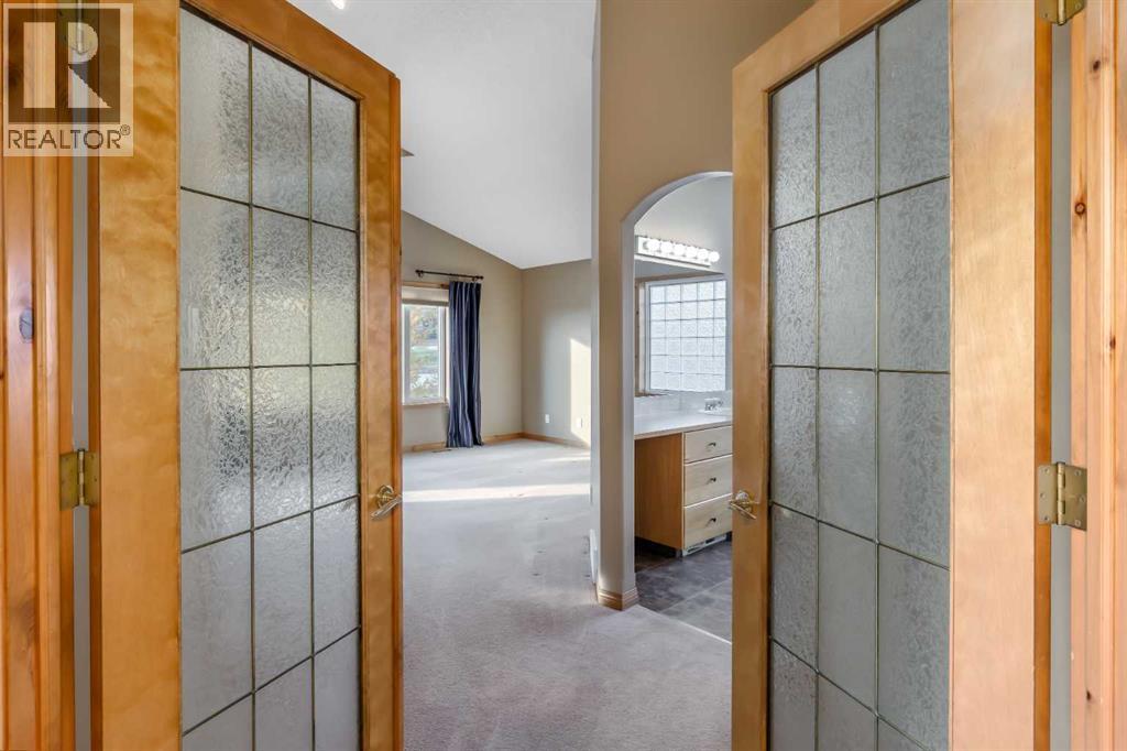 118 Gleneagles View, Cochrane, Alberta T4C 1P3 - Photo 19 - A2351712