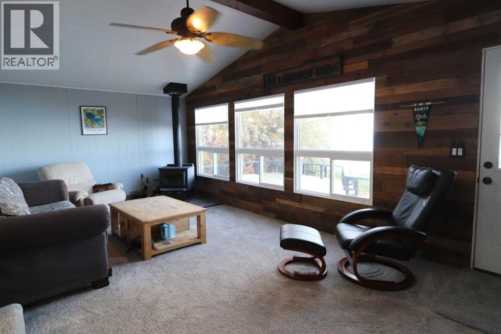43 Lakeshore Drive